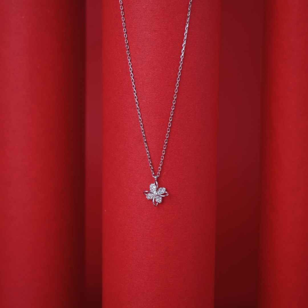 Silver Flower Snowflake Chain Pendant